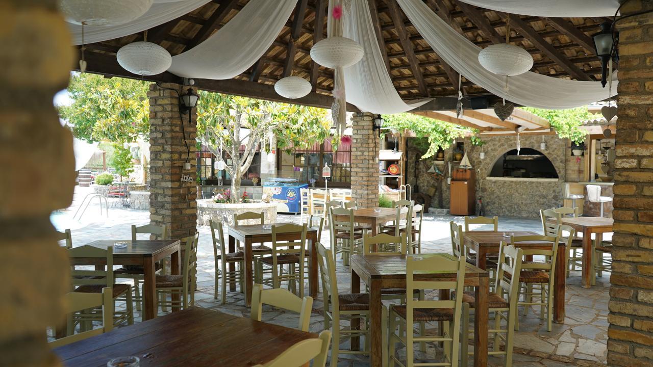 Spiti Nikos Aparthotel Danilia Exterior photo